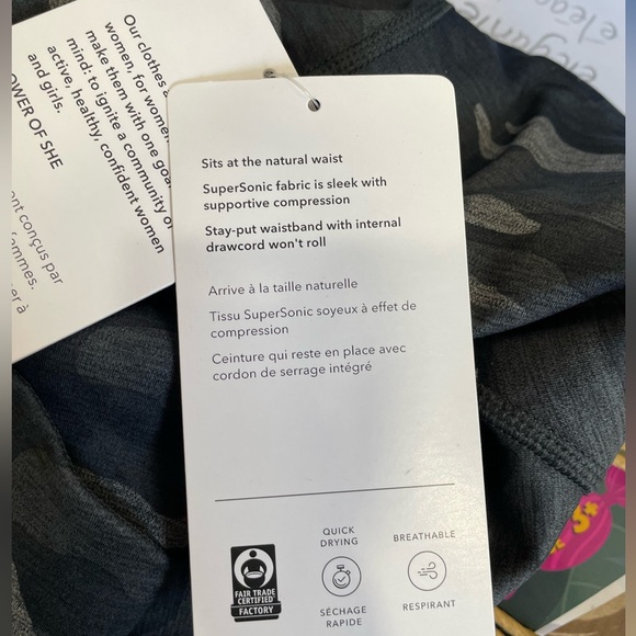 NWT Athleta Women’s Ultimate Camo 7/8 Tights Grey Workout Leggings size small - Picture 10 of 10